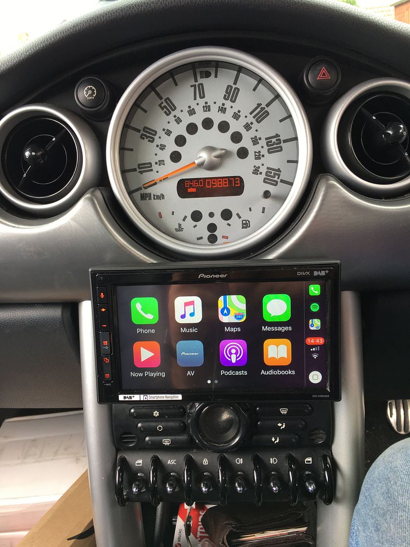 R53 Double Din Apple Car Play Install